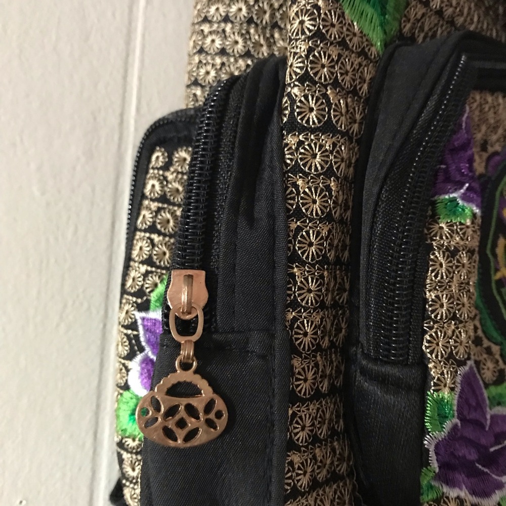 Backpack - Picture 2 of 4